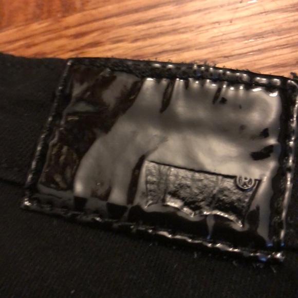 Levi’s High Rise Skinny Jeans - Picture 4 of 6